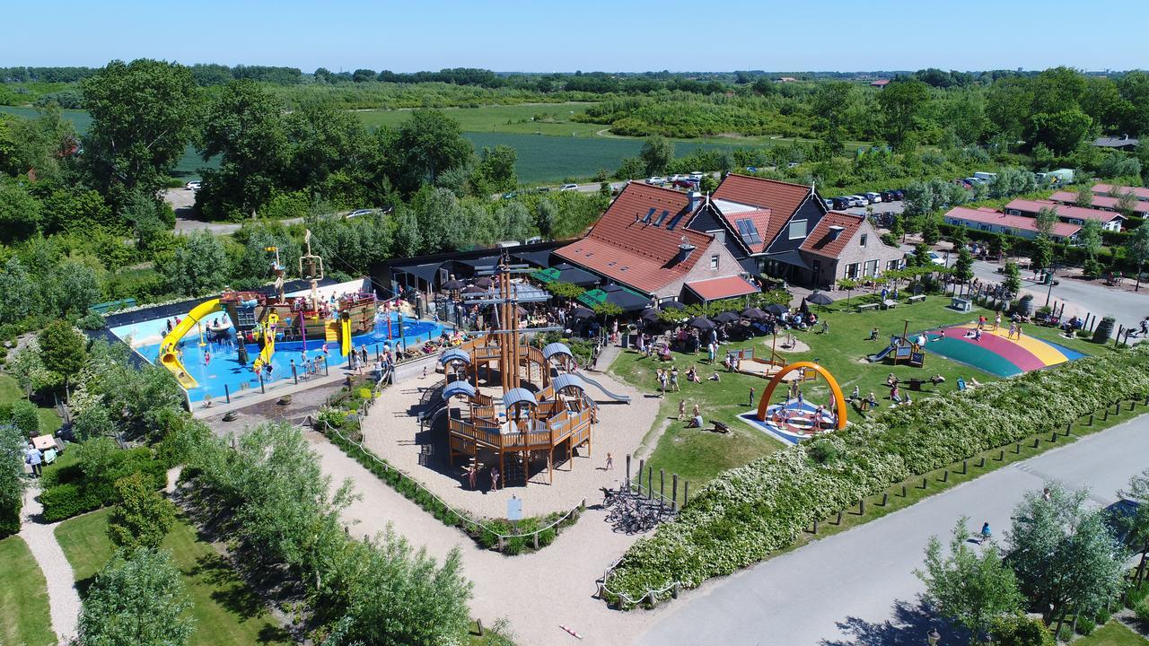 Vakantiepark De Meerpaal 3*